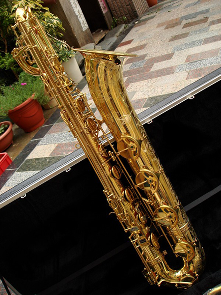 Saxophones baritone